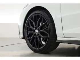 Volkswagen Golf (2022) thumbnail 44