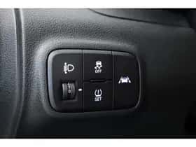 Hyundai i10 (2023) thumbnail 9