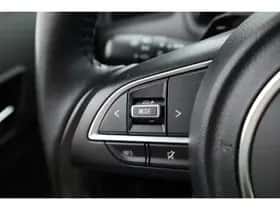Suzuki Swift (2021) thumbnail 12