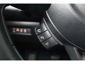 Suzuki Swift (2021) thumbnail 13