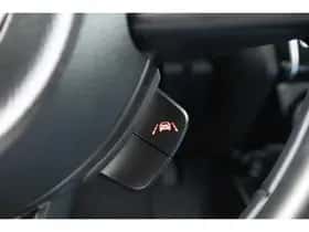 Suzuki Swift (2021) thumbnail 18