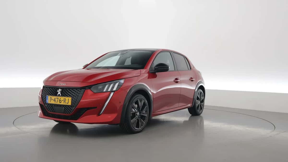 Peugeot 208 (2022) — foto 1
