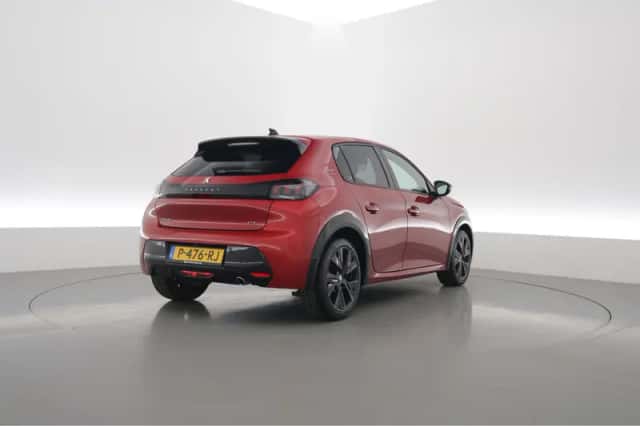Peugeot 208 (2022) thumbnail 2