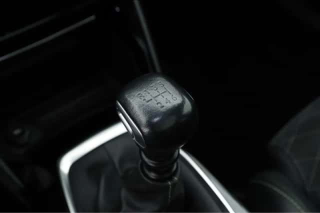 Peugeot 208 (2022) thumbnail 6
