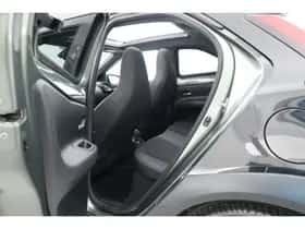 Toyota Aygo (2023) thumbnail 23