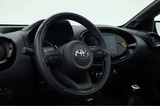 Toyota Aygo (2023) thumbnail 6