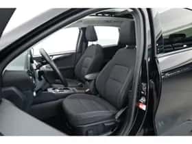 Ford Kuga (2022) thumbnail 3