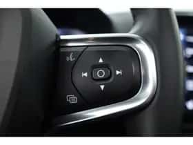 Volvo XC40 (2022) thumbnail 14