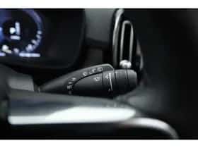 Volvo XC40 (2022) thumbnail 18