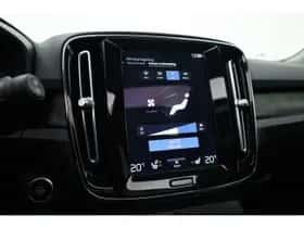 Volvo XC40 (2022) thumbnail 30