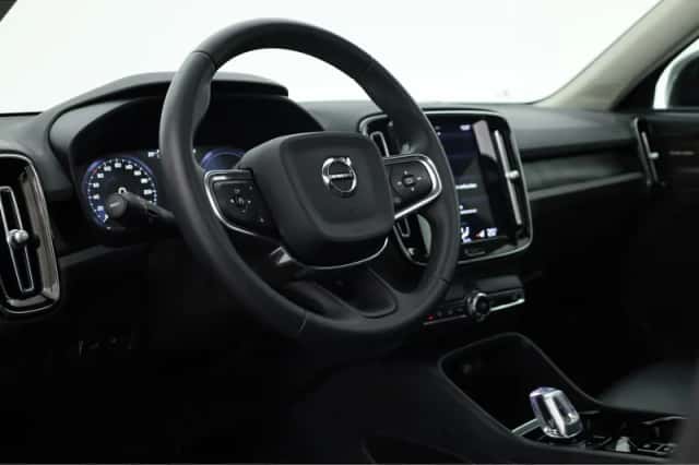 Volvo XC40 (2022) thumbnail 5