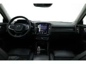 Volvo XC40 (2022) thumbnail 7