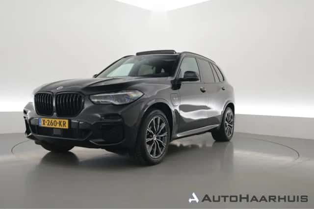 BMW X5 (2022) thumbnail 1