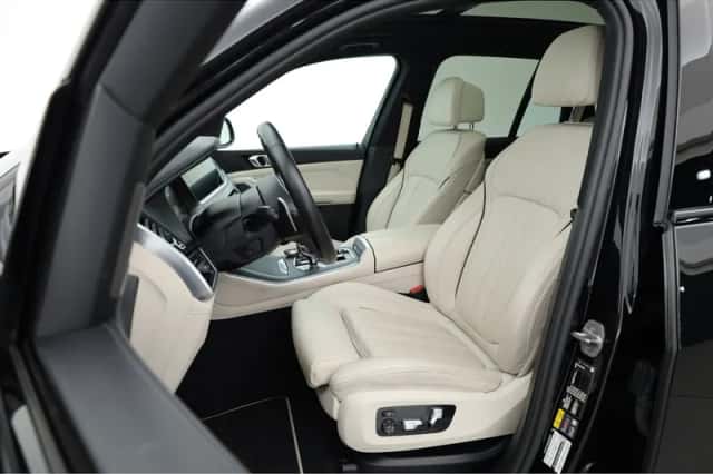 BMW X5 (2022) thumbnail 3