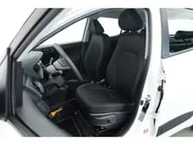 Hyundai i10 (2017) thumbnail 3