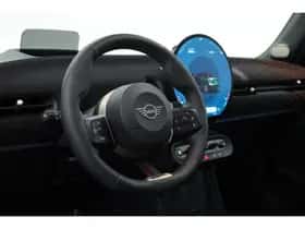 MINI Cooper (2025) thumbnail 6