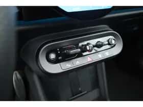 MINI Cooper (2025) thumbnail 7