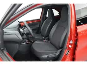 Toyota Aygo (2023) thumbnail 3
