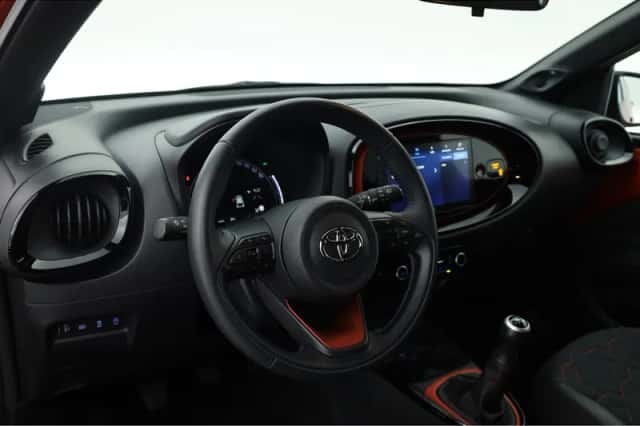 Toyota Aygo (2023) thumbnail 5
