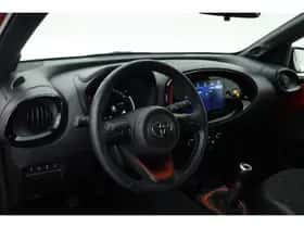 Toyota Aygo (2023) thumbnail 5