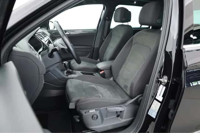 Volkswagen Tiguan (2020) thumbnail 3