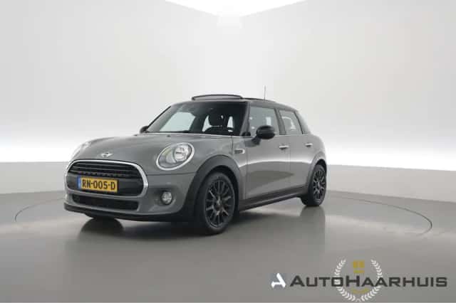 MINI 5-deurs (2018) thumbnail 1