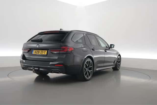 BMW 5-Serie (2024) thumbnail 2