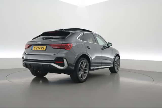 Audi Q3 (2020) thumbnail 2