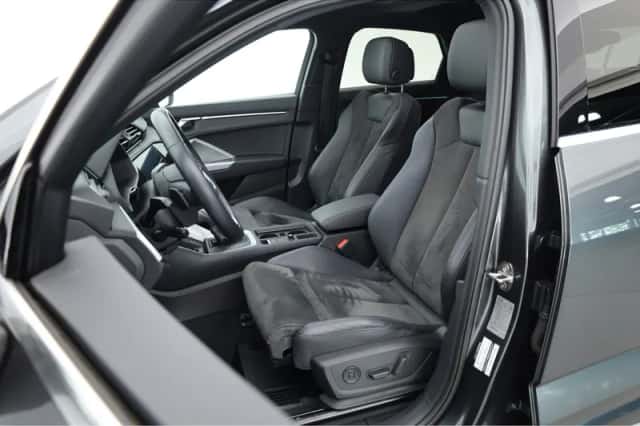 Audi Q3 (2020) thumbnail 3