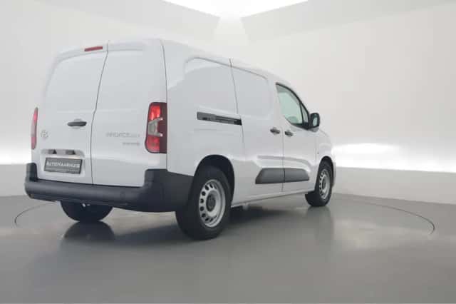 Toyota Proace (2026) thumbnail 2