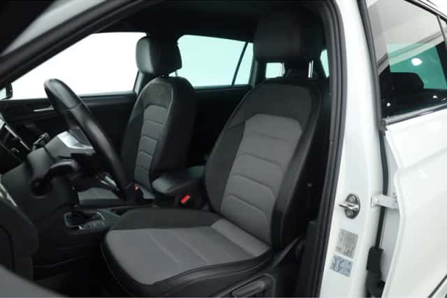 Volkswagen Tiguan (2018) thumbnail 3
