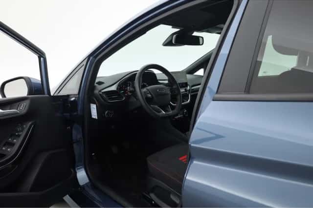 Ford Fiesta (2023) thumbnail 5
