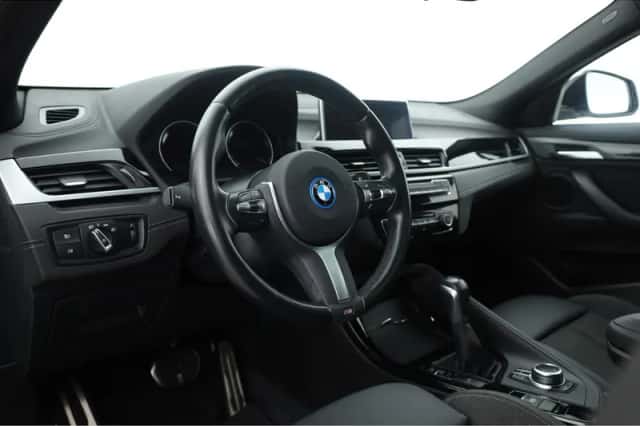 BMW X2 (2022) thumbnail 5