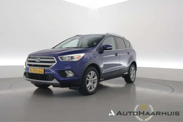 Ford Kuga (2017) thumbnail 1