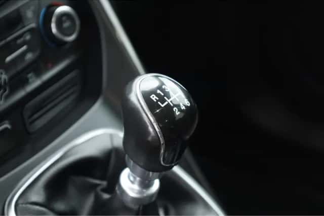 Ford Kuga (2017) thumbnail 6
