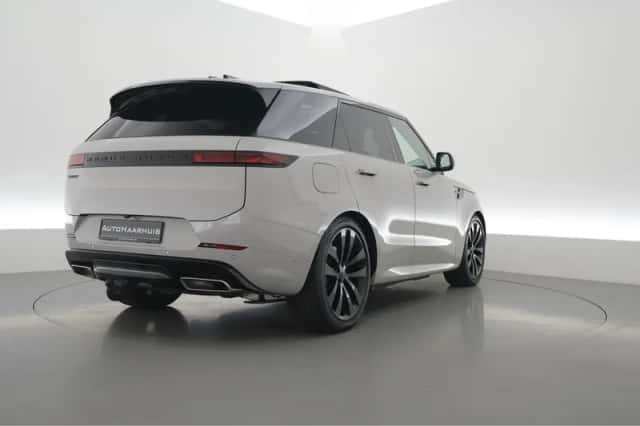 Land Rover Range Rover Sport (2026) thumbnail 2