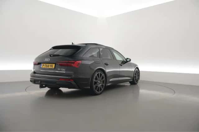 Audi A6 (2021) thumbnail 2