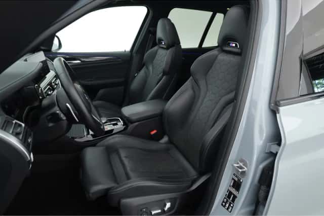 BMW X3 (2022) thumbnail 3