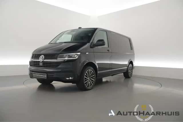 Volkswagen Transporter (2023) thumbnail 1
