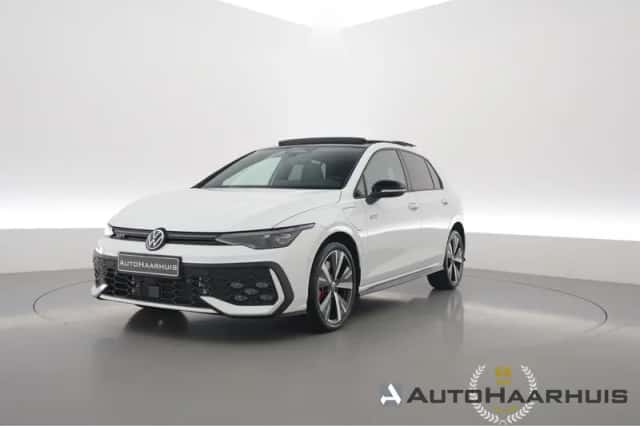 Volkswagen Golf (2026) thumbnail 1