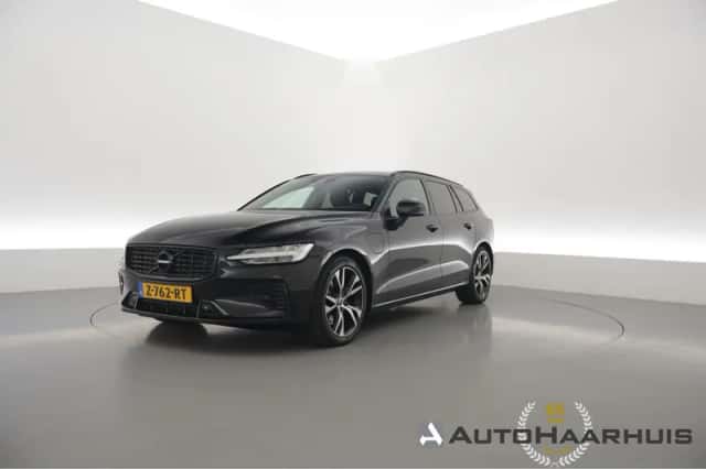 Volvo V60 (2021) thumbnail 1