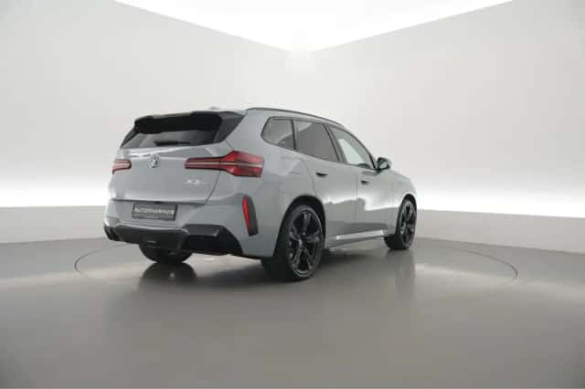BMW X3 (2026) thumbnail 2