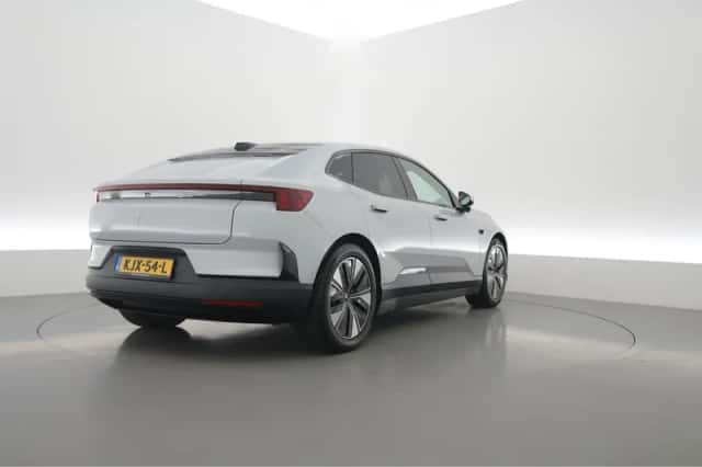 Polestar 4 (2025) thumbnail 2