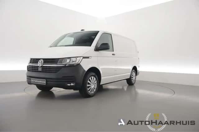 Volkswagen Transporter (2022) thumbnail 1