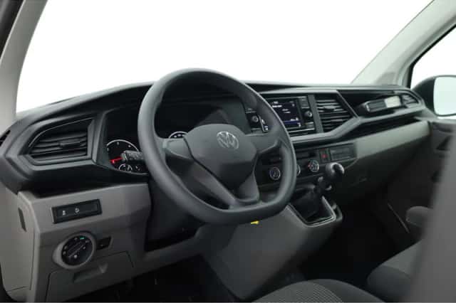 Volkswagen Transporter (2022) thumbnail 5