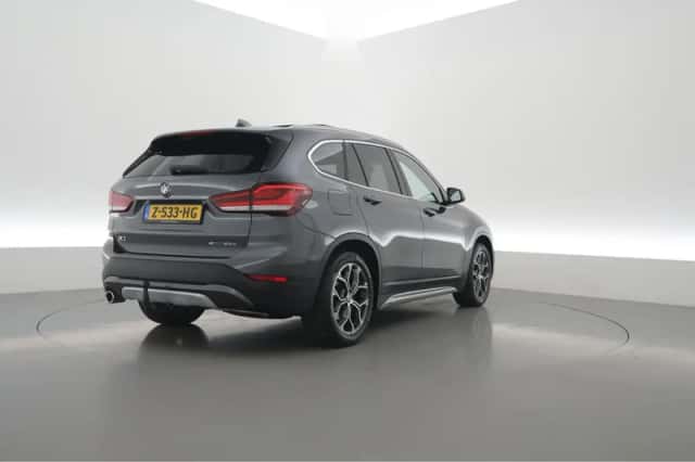 BMW X1 (2020) thumbnail 2