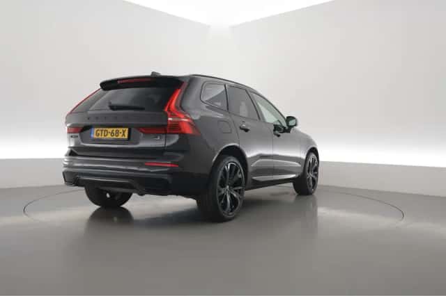 Volvo XC60 (2024) thumbnail 2