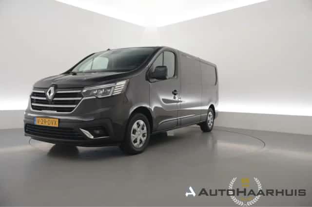Renault Trafic (2024) thumbnail 1