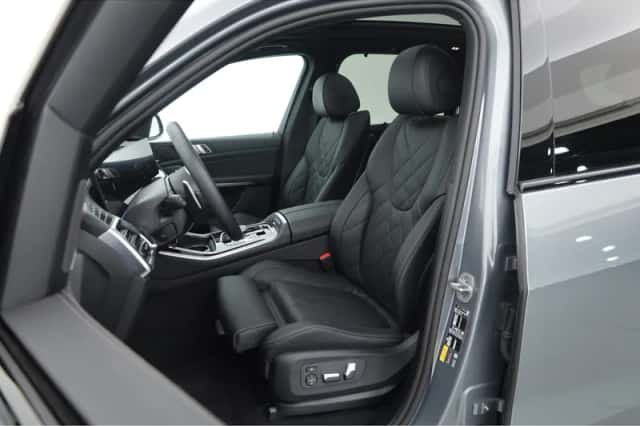 BMW X5 (2025) thumbnail 3