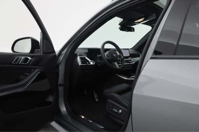 BMW X5 (2025) thumbnail 5